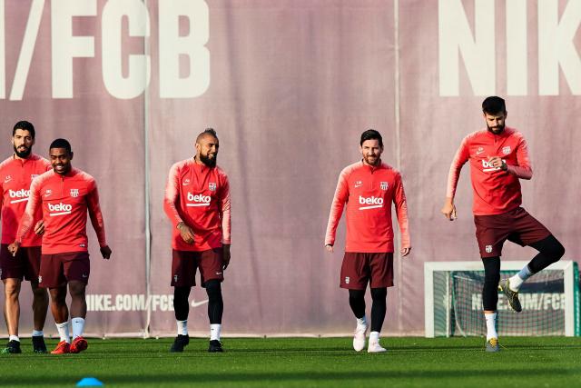 内马尔告知队友今夏去迈阿密 与梅西和苏神重聚