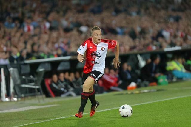 曼城本轮过后最多可能落后利物浦8分 两队下轮直接交手