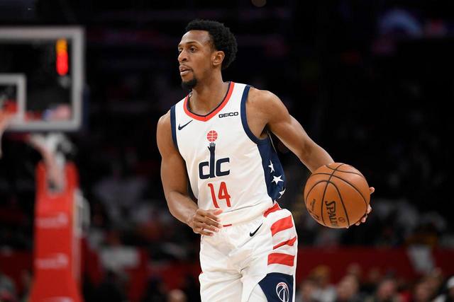 杨瀚森22+10青岛胜浙江 王哲林17分上海胜山东